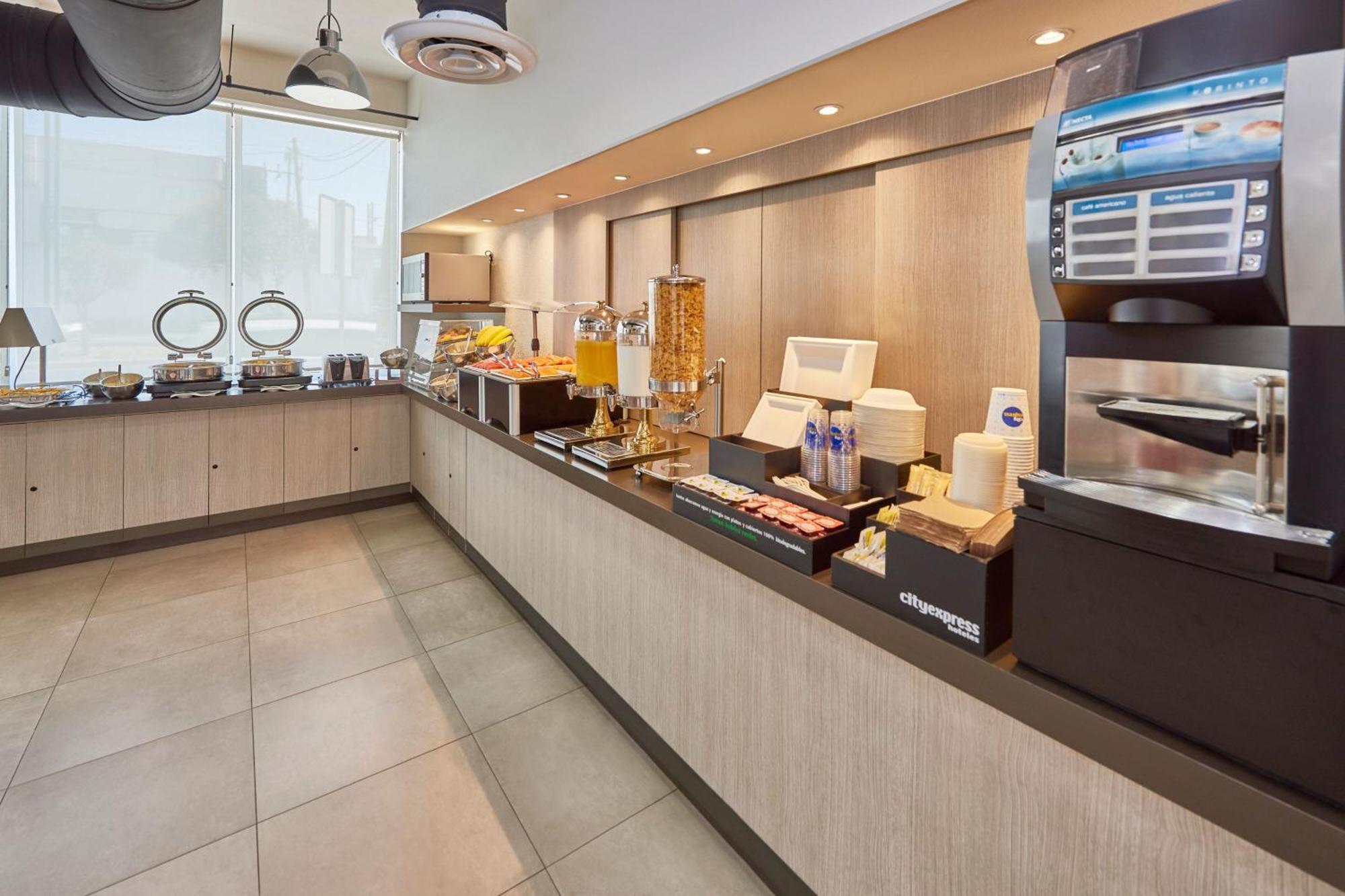 City Express Junior By Marriott Toluca Zona Industrial المظهر الخارجي الصورة