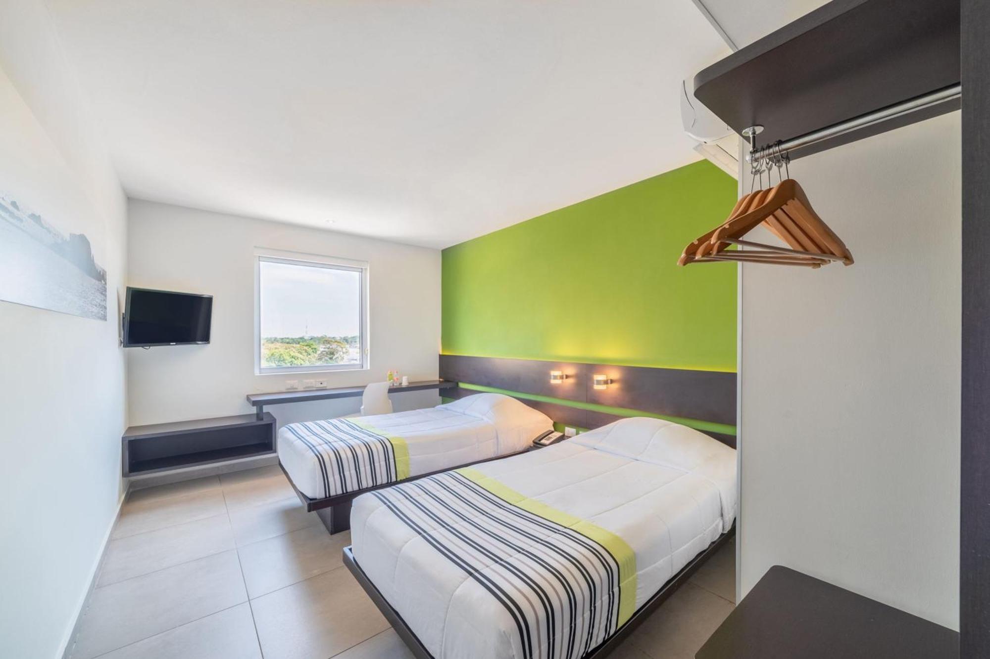 City Express Junior By Marriott Toluca Zona Industrial المظهر الخارجي الصورة